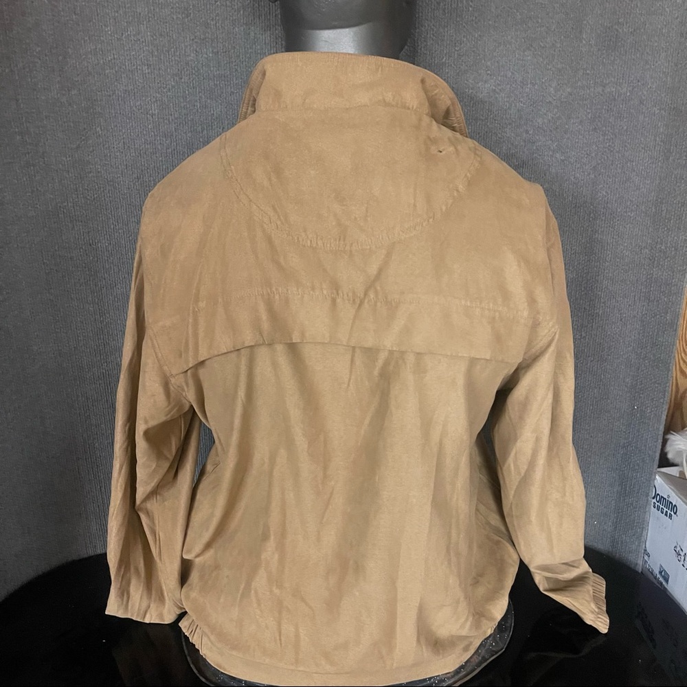 Weatherproof pull over - Picture 2 of 5